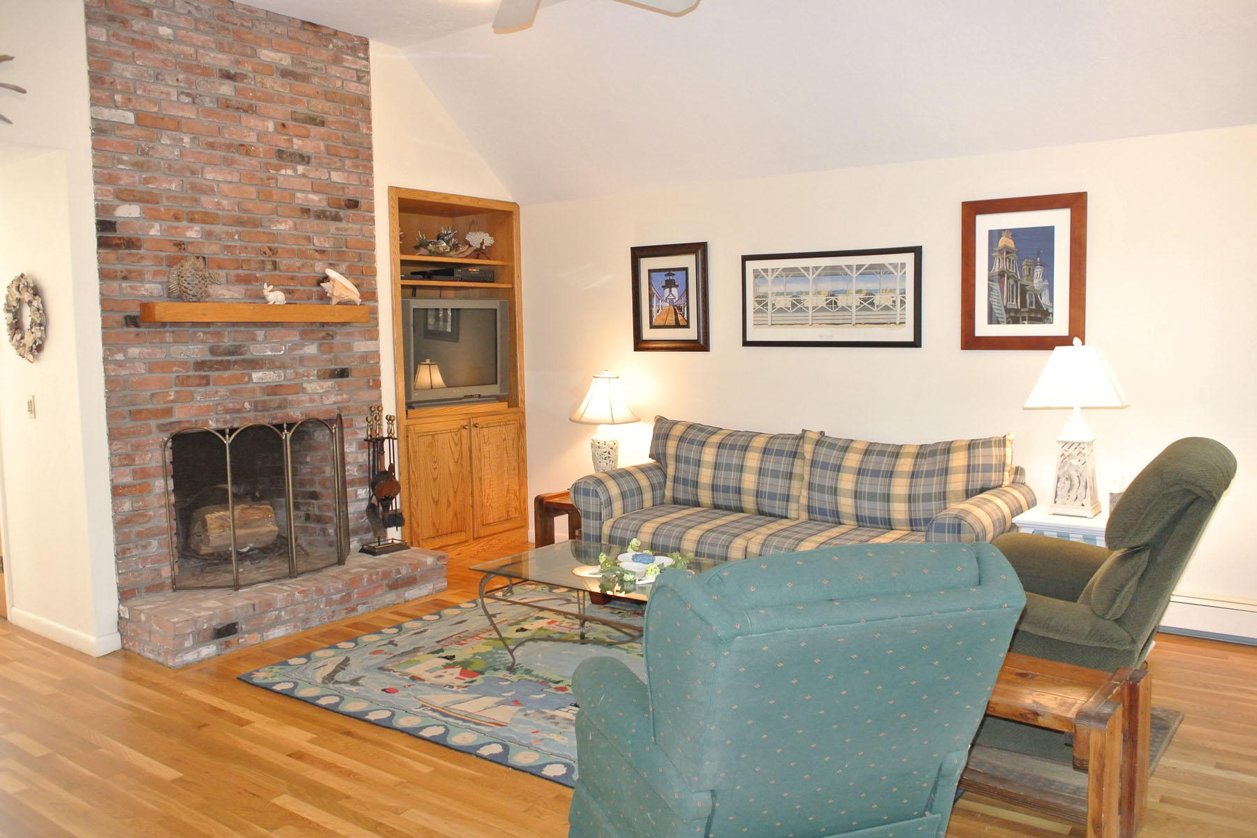26 Fells Pond Road Mashpee, MA 02649 - Photo 7 of 20 living room