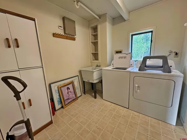 a view of a house with a big yard