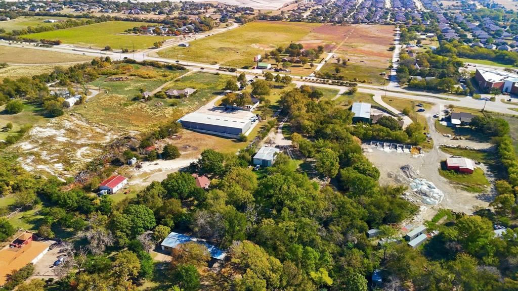 944 North Preston Road Celina, TX 75009 - Photo 5 of 20 a view of a city