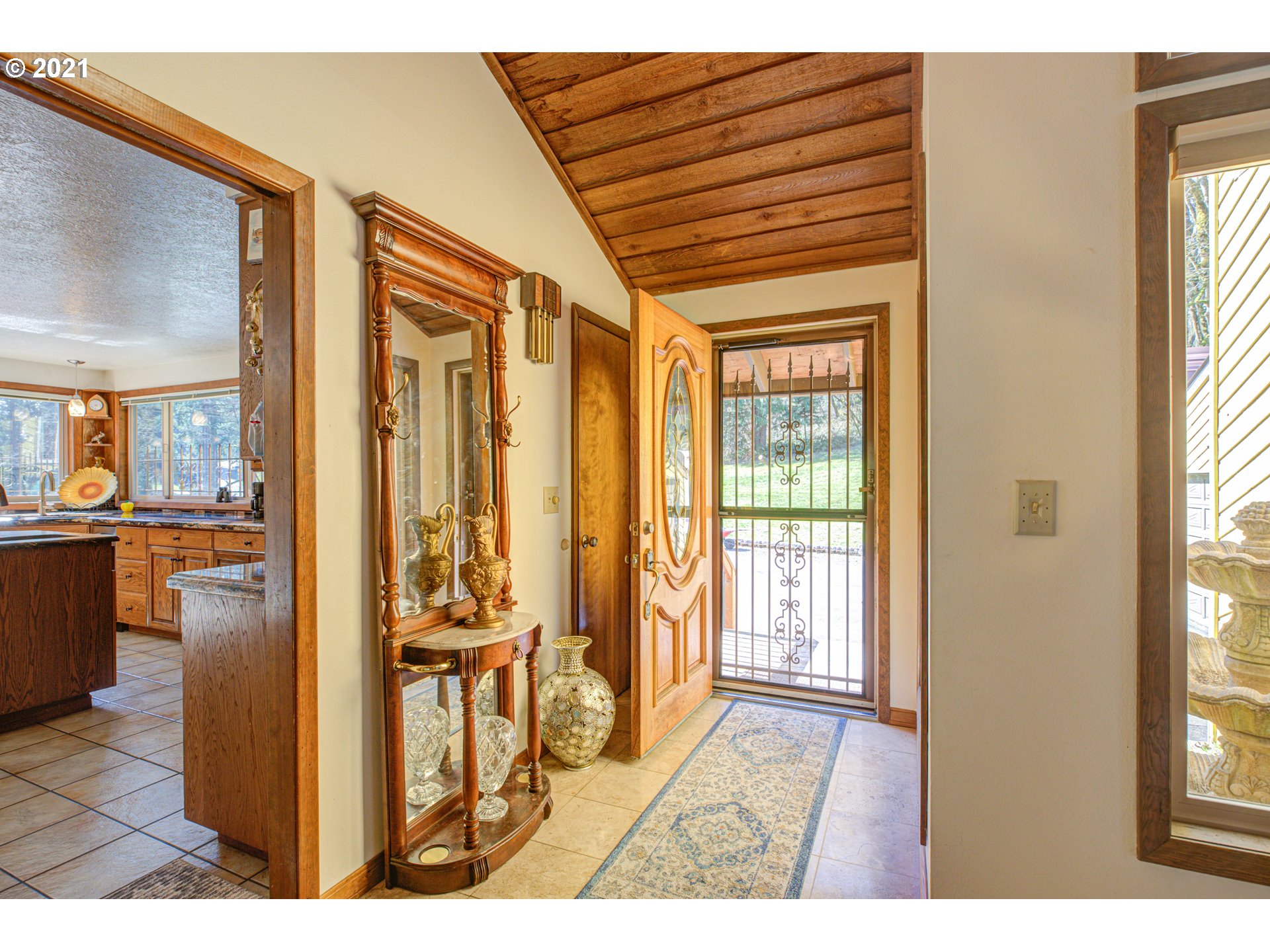 15643 South Maplelane Road Oregon City, OR 97045 - Photo 5 of 32 Gallery Image 5