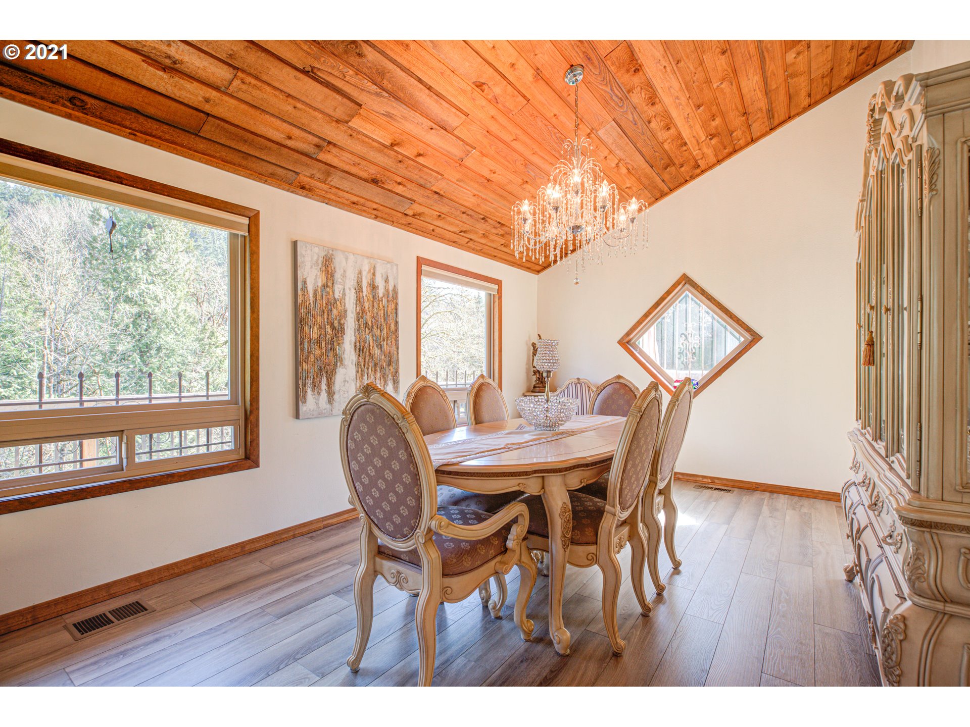 15643 South Maplelane Road Oregon City, OR 97045 - Photo 7 of 32 Gallery Image 7