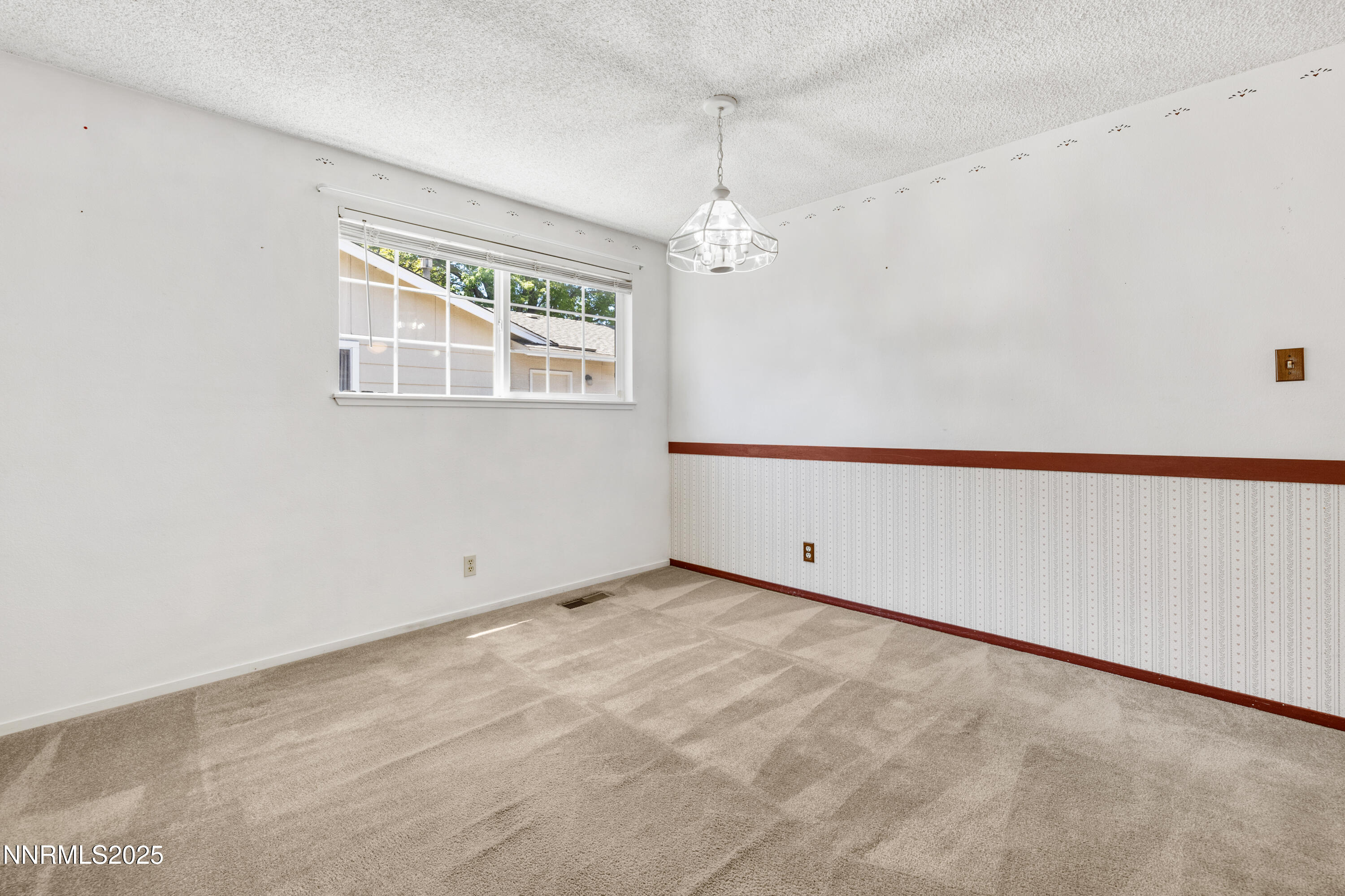 2960 Santa Ana Drive Reno, NV 89502 - Photo 4 of 12 2960 Primary
