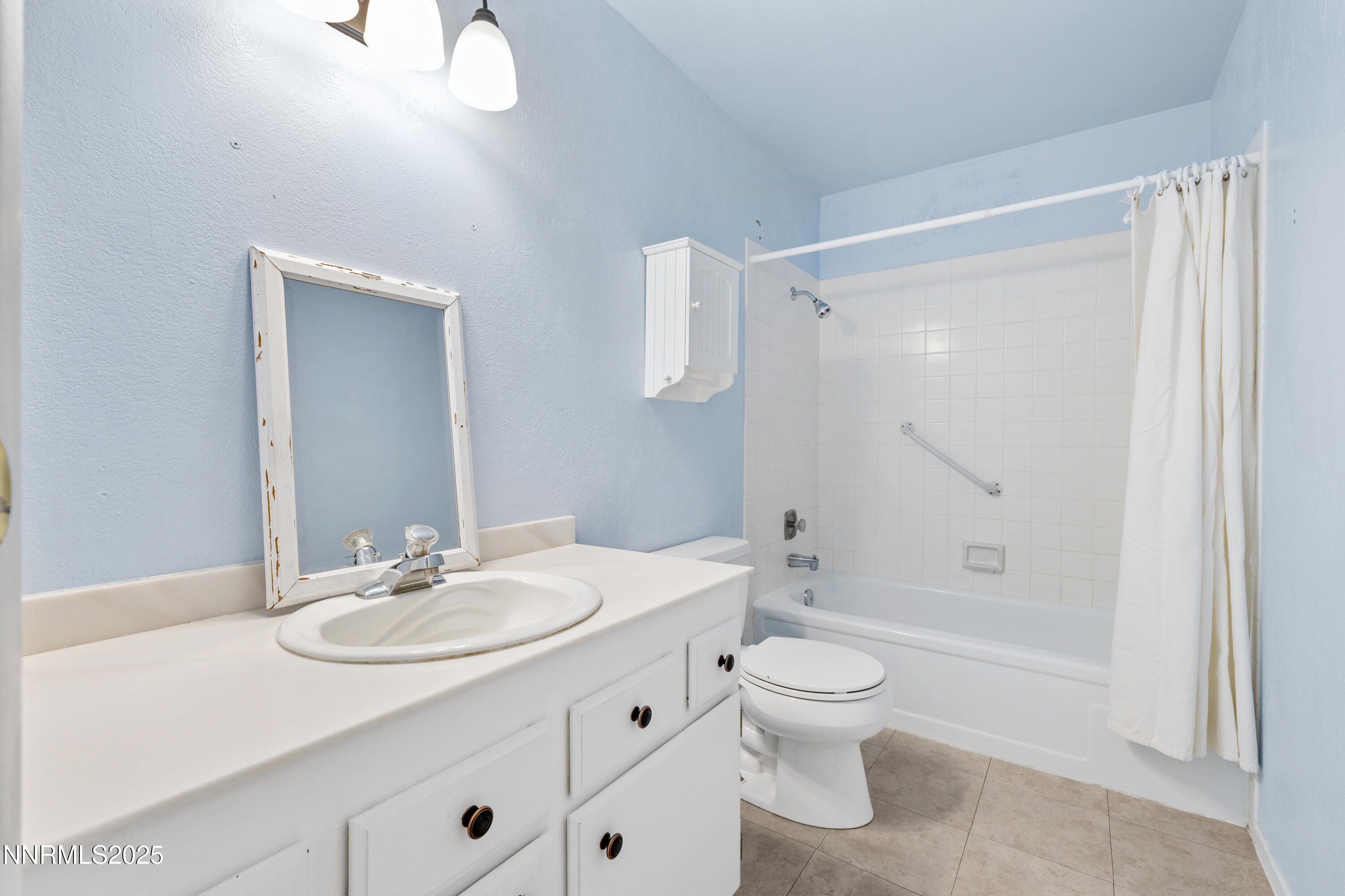 2960 Santa Ana Drive Reno, NV 89502 - Photo 5 of 12 2960 Bath