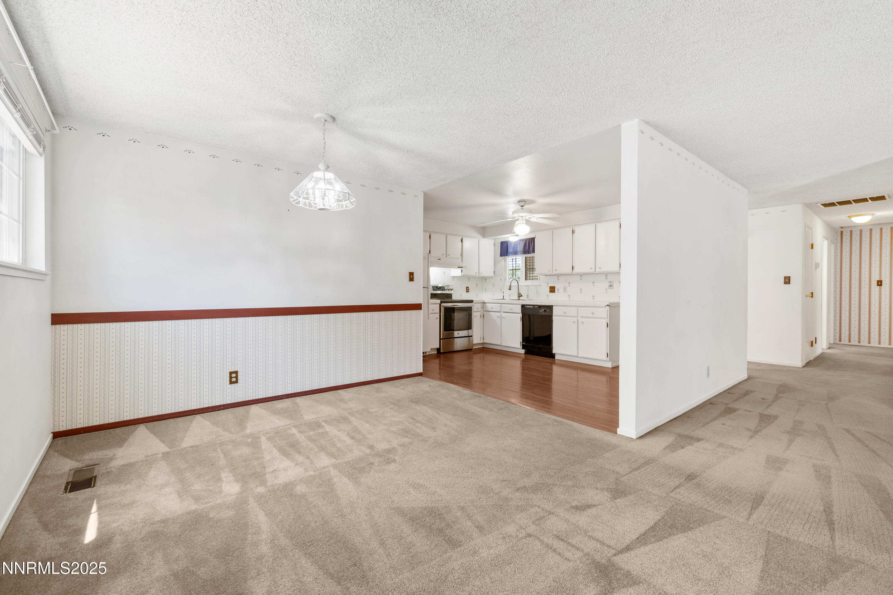 2960 Santa Ana Drive Reno, NV 89502 - Photo 9 of 12 2960 Family