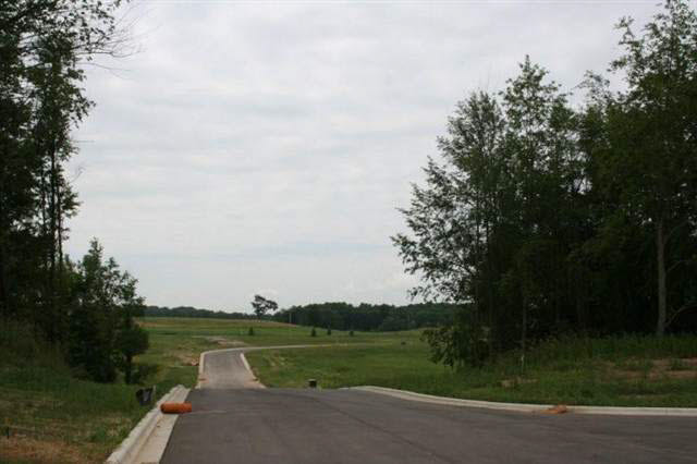 2271 Highlander Drive Warsaw, IN 46580 - Photo 9 of 36