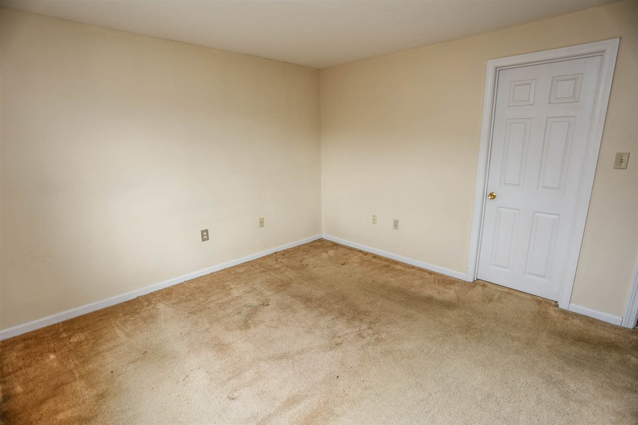 370 Circle Road, Unit 12 Manchester, NH 03103 - Photo 11 of 20