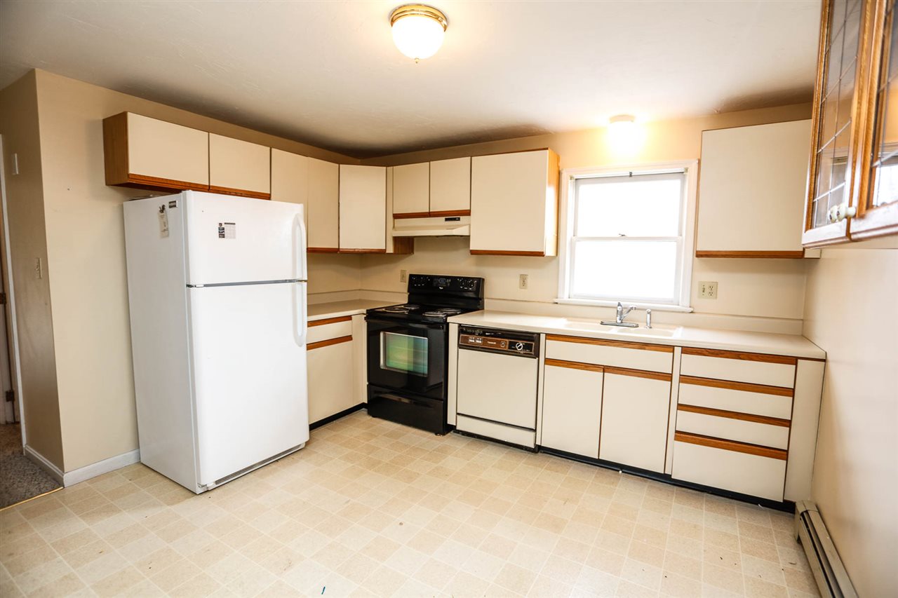370 Circle Road, Unit 12 Manchester, NH 03103 - Photo 3 of 20