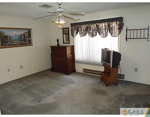 624 B Deal Road Monroe Township, NJ 08831 - Photo 10 of 15 Gallery Image 10