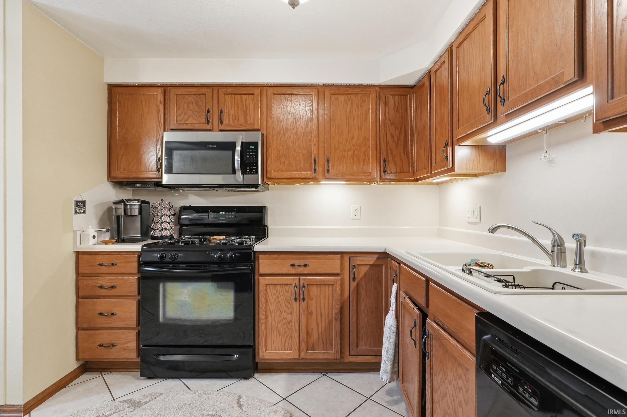 3626 Colorado Court Fort Wayne, IN 46815 - Photo 12 of 36
