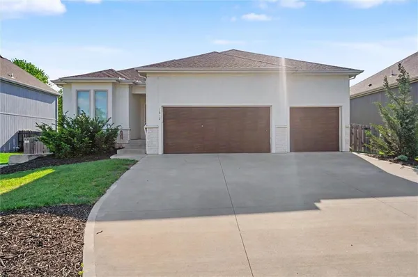 $485,000 | 1612 Oak Street, Eudora, KS 66025