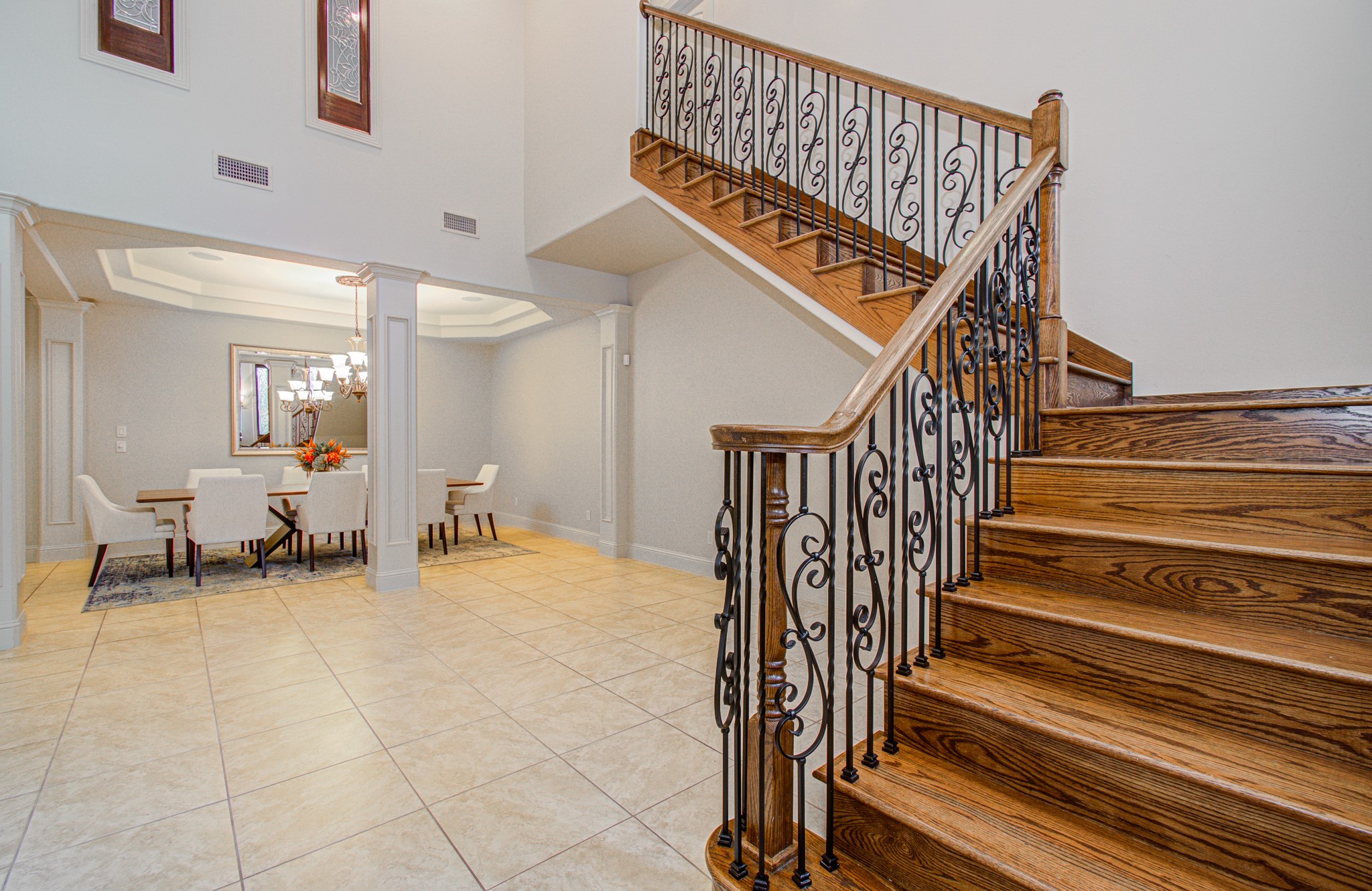 2920 Payson Street Houston, TX 77021 - Photo 4 of 50 a view of entryway and hall