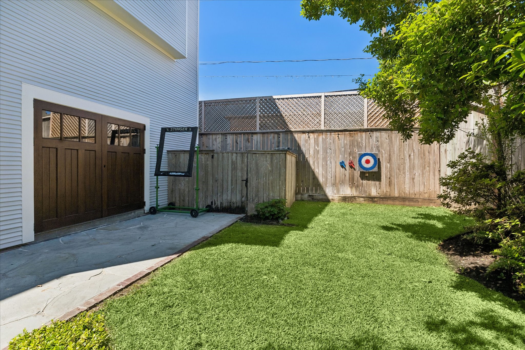 617 Harvard Street Houston, TX 77007 - Photo 36 of 39 a view of backyard space