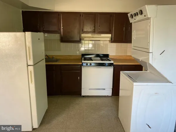 $1,300 | 1925 West River Drive, Pennsauken, NJ 08110