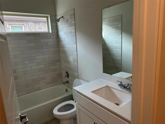 a close up view of washer and dryer