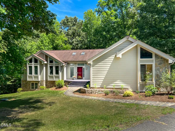 $1,025,000 | 215 East Deer Run, Apex, NC 27523