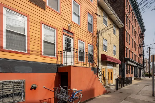 $399,000 | 342 4th Street, Unit 3, Jersey City, NJ 07302