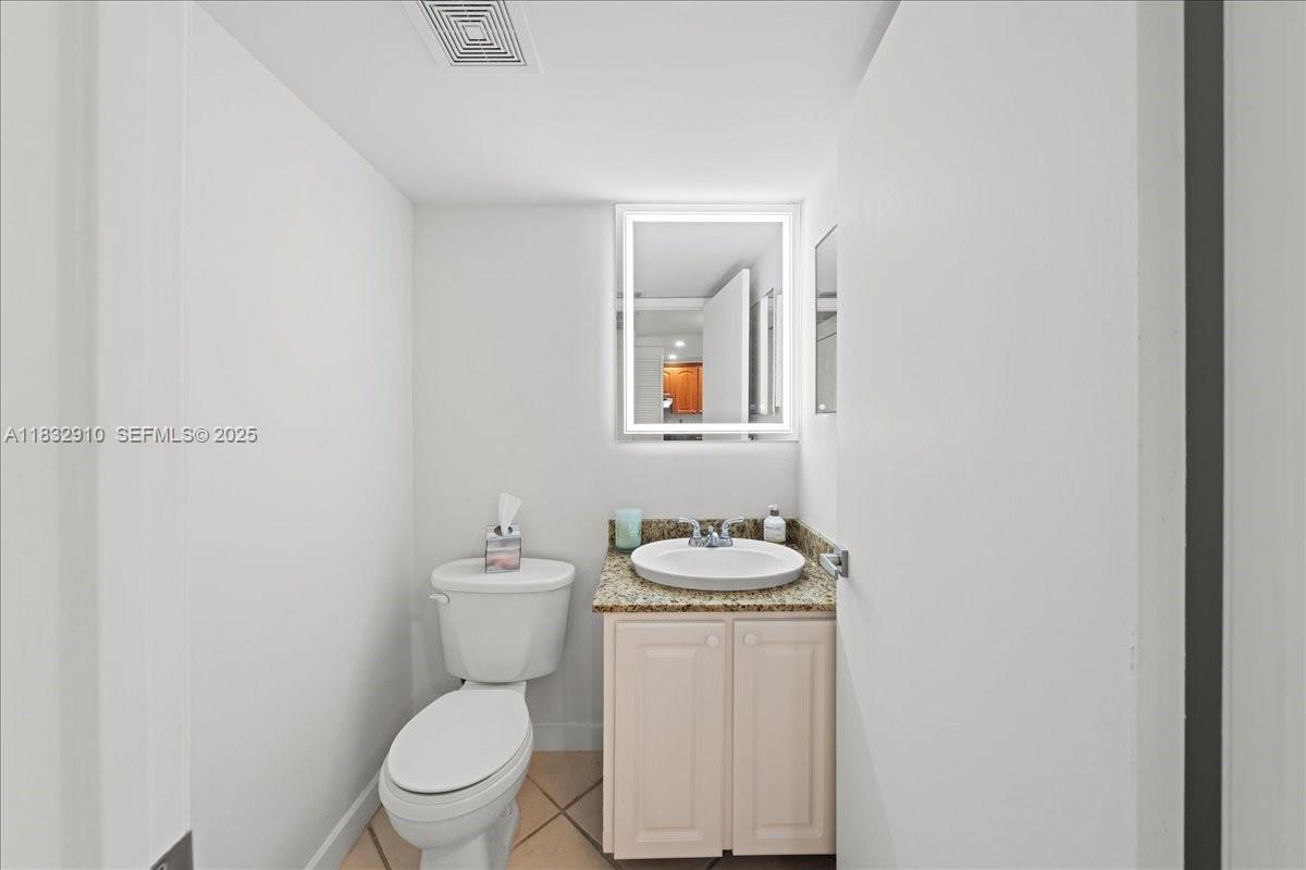 540 Brickell Key Drive, Unit 412 Miami, FL 33131 - Photo 14 of 32