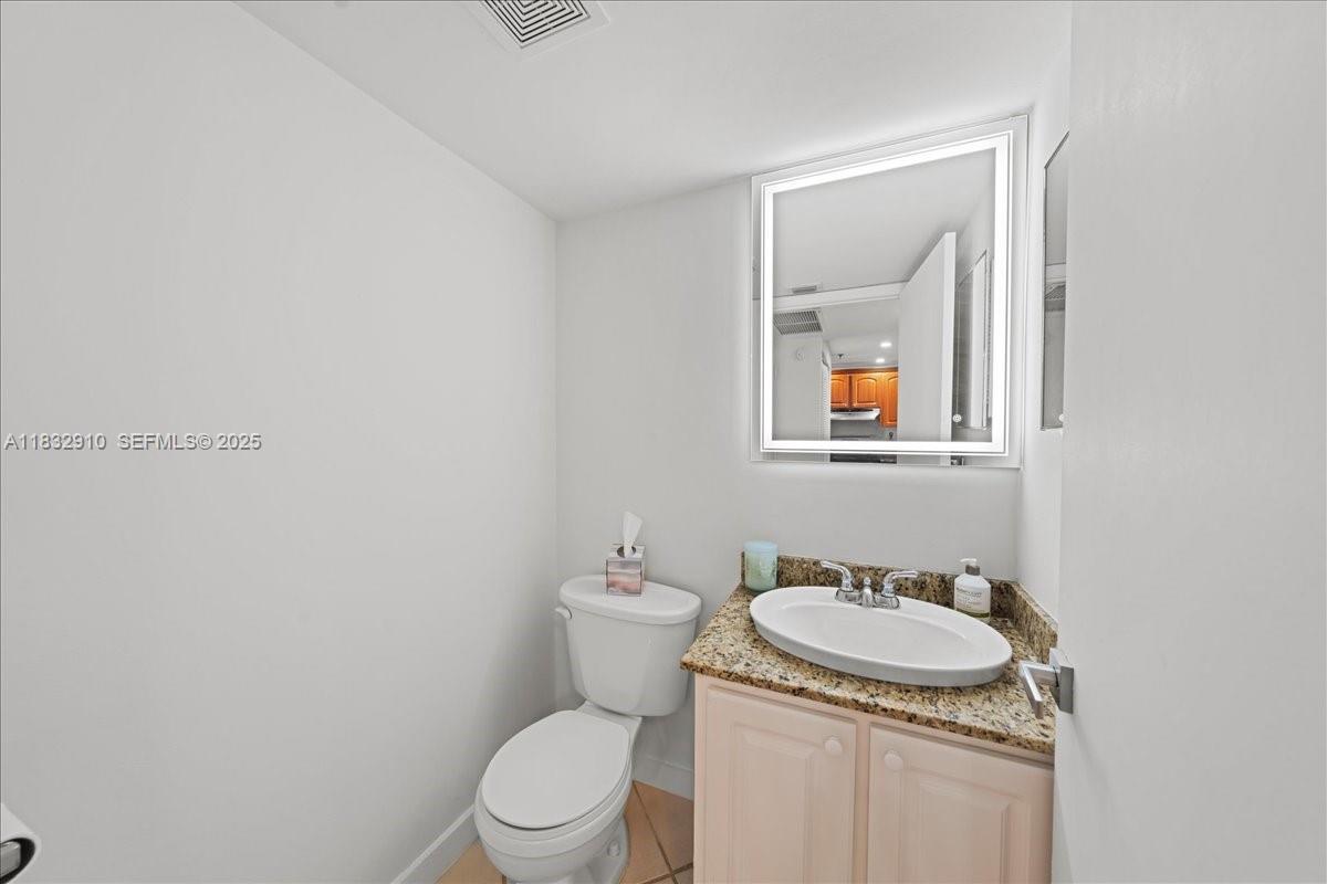 540 Brickell Key Drive, Unit 412 Miami, FL 33131 - Photo 15 of 32