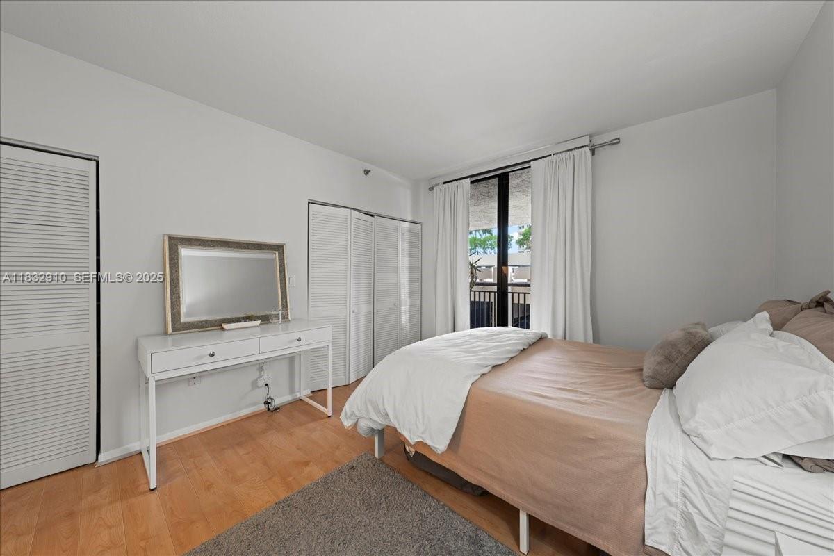 540 Brickell Key Drive, Unit 412 Miami, FL 33131 - Photo 17 of 32