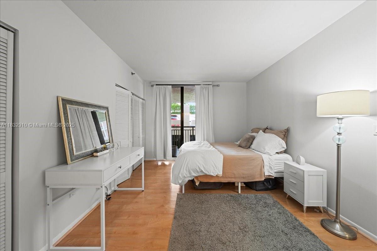 540 Brickell Key Drive, Unit 412 Miami, FL 33131 - Photo 18 of 32