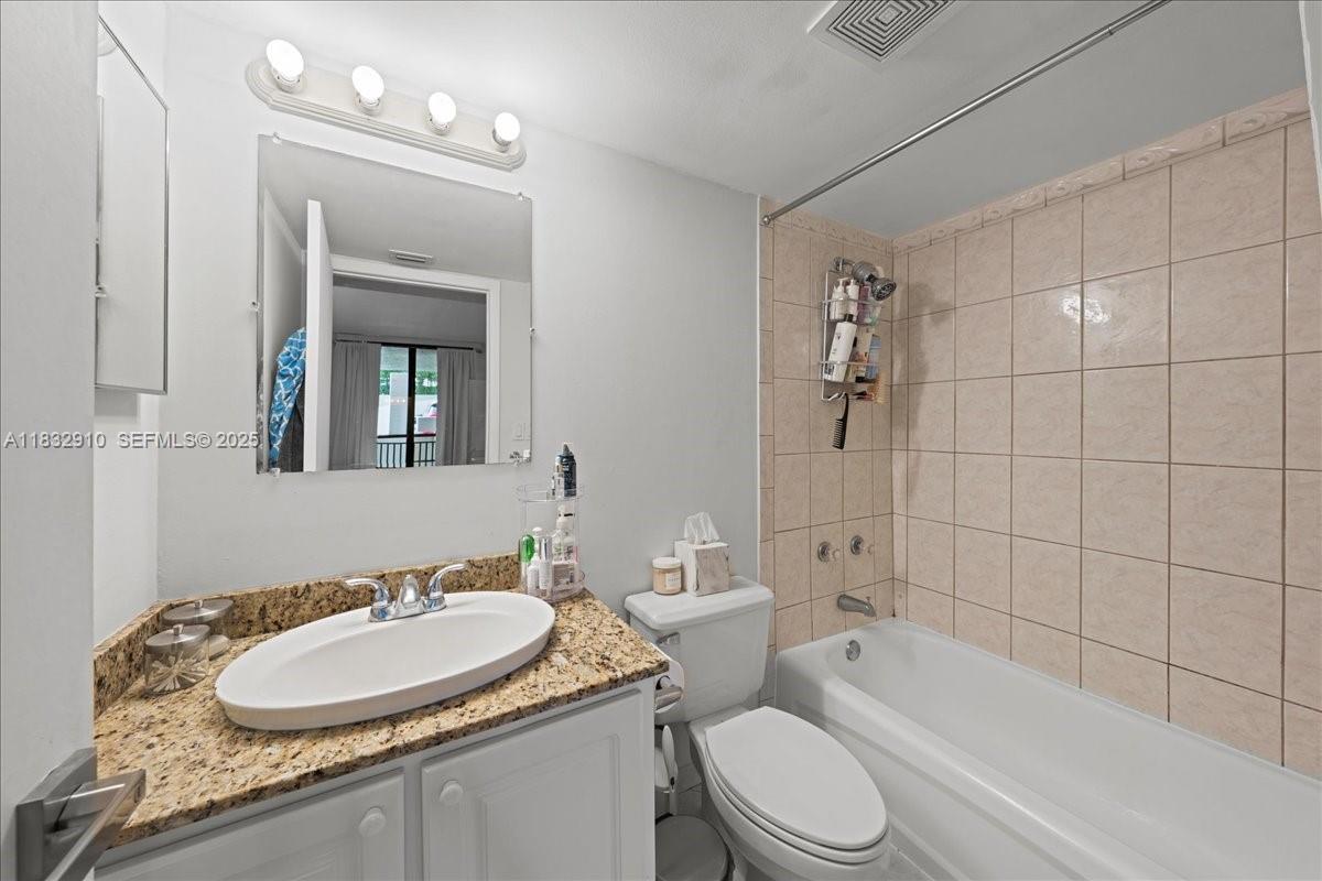 540 Brickell Key Drive, Unit 412 Miami, FL 33131 - Photo 30 of 32