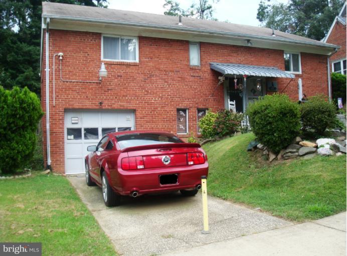 302 Mansfield Road Silver Spring, MD 20910 - Photo 10 of 10 Exterior (Front)
