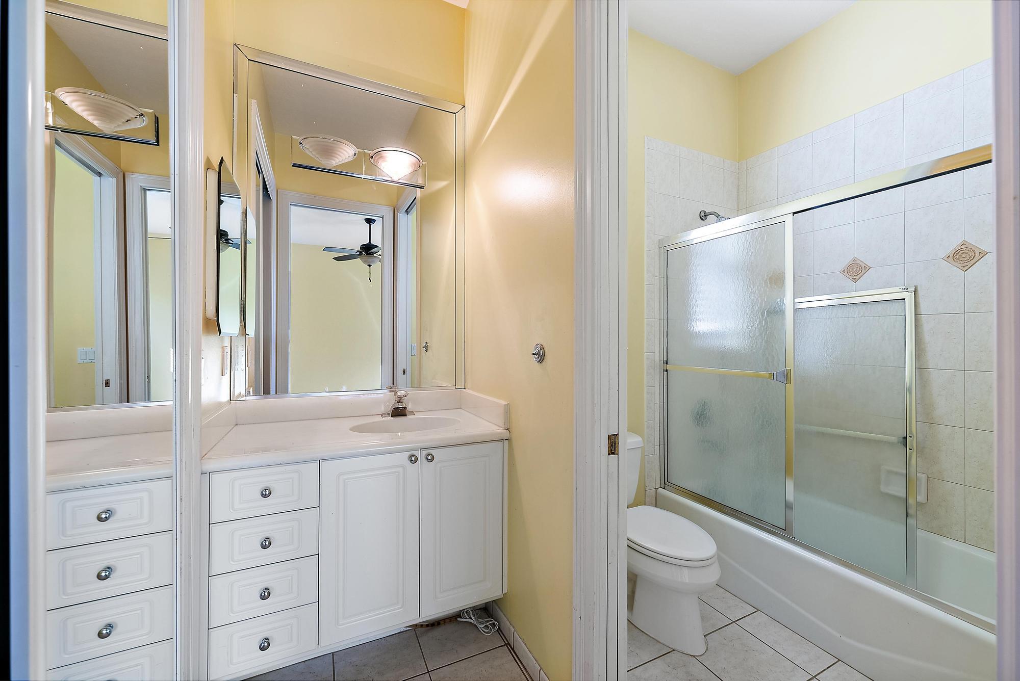 8480 Man O War Road Palm Beach Gardens, FL 33418 - Photo 22 of 45 Full Bath