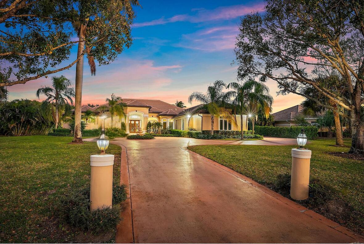 8480 Man O War Road Palm Beach Gardens, FL 33418 - Photo 26 of 45 Front Exterior