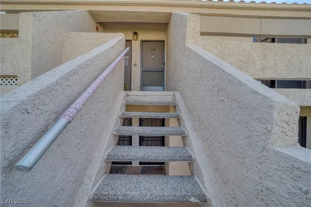 $185,000 | 3791 Desert Marina Drive, Unit 118, Laughlin, NV 89029