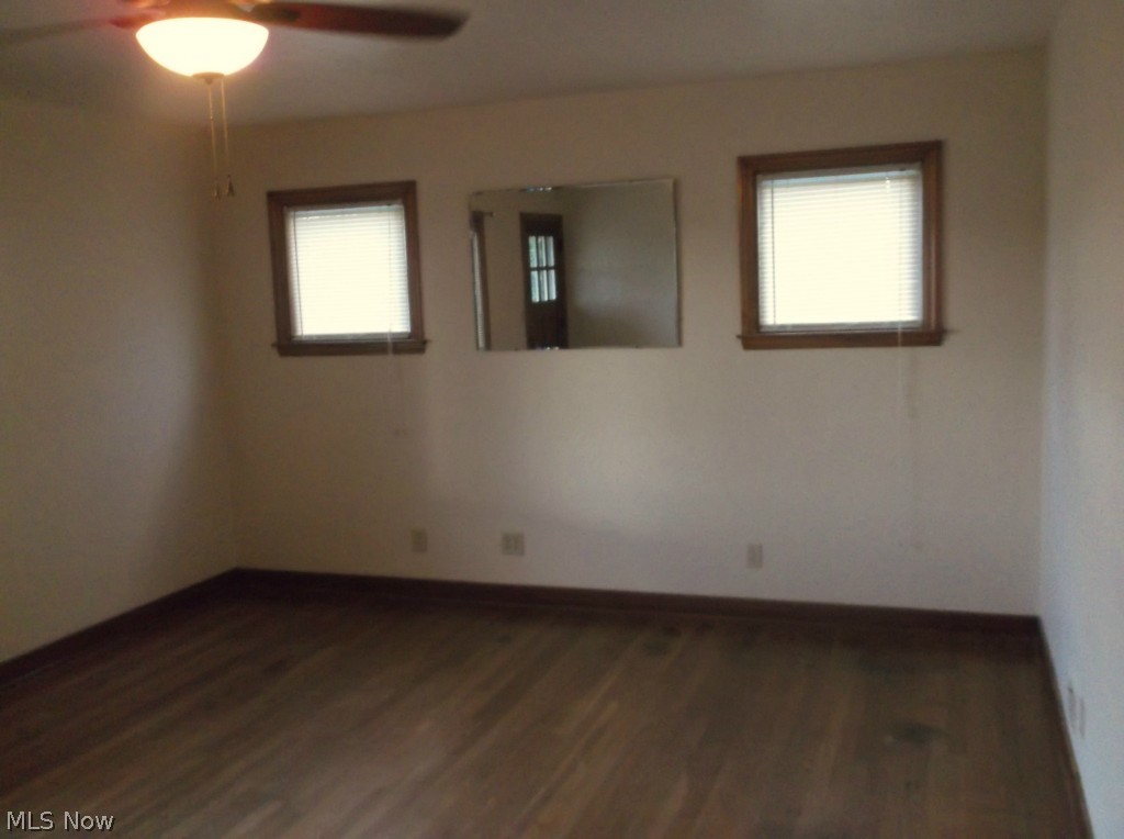 44175 Albrecht Road Elyria, OH 44035 - Photo 6 of 16 Beautiful hardwood floors give you that cozy feel.