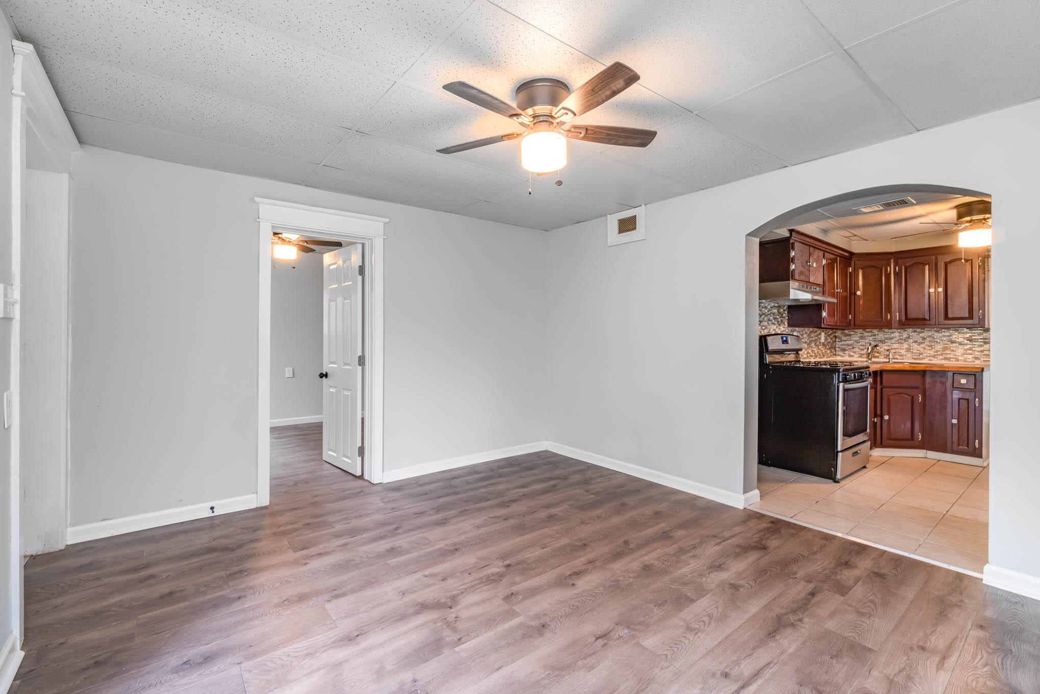 905 Webster Street Bay City, MI 48708 - Photo 8 of 17 Converted0-Edit