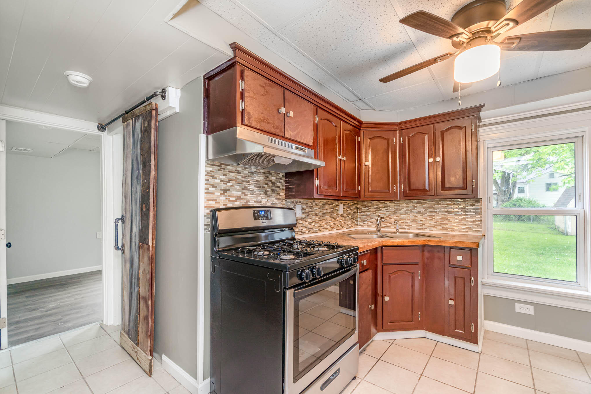 905 Webster Street Bay City, MI 48708 - Photo 10 of 17 Converted0_7-Edit