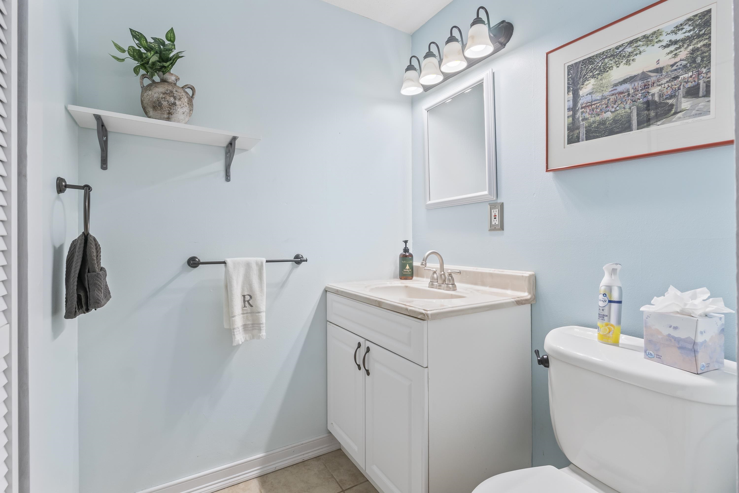 3 Richardson Drive, Unit R Derry, NH 03038 - Photo 16 of 60