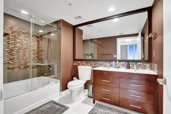 $4,900 | 325 South Biscayne Boulevard, Unit 2519, Miami, FL 33131