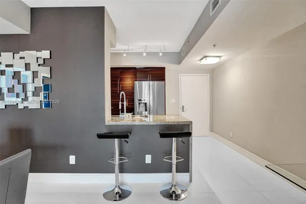 $4,900 | 325 South Biscayne Boulevard, Unit 2519, Miami, FL 33131