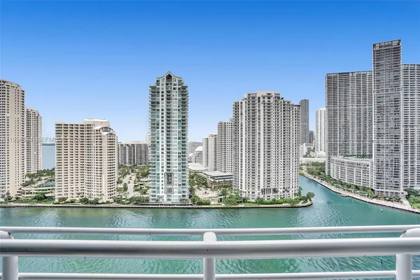 $4,900 | 325 South Biscayne Boulevard, Unit 2519, Miami, FL 33131