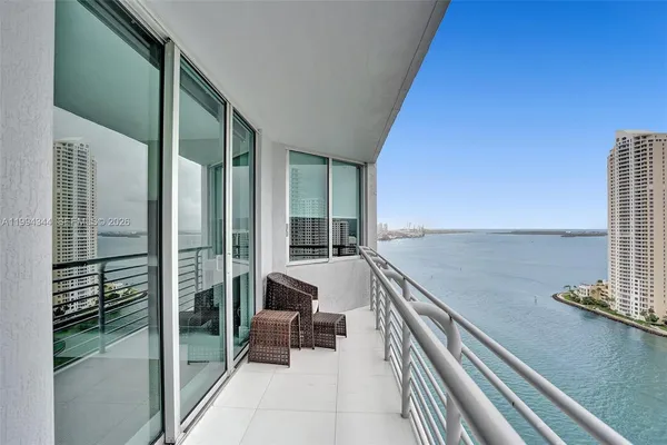 $4,900 | 325 South Biscayne Boulevard, Unit 2519, Miami, FL 33131