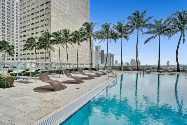 $4,900 | 325 South Biscayne Boulevard, Unit 2519, Miami, FL 33131