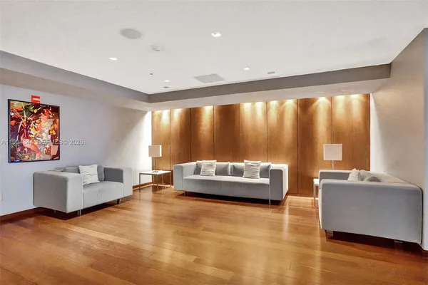 $4,900 | 325 South Biscayne Boulevard, Unit 2519, Miami, FL 33131