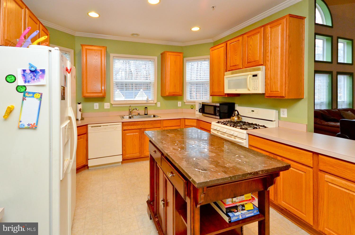 14901 Ridge Farm Court Bowie, MD 20715 - Photo 9 of 28 Kitchen