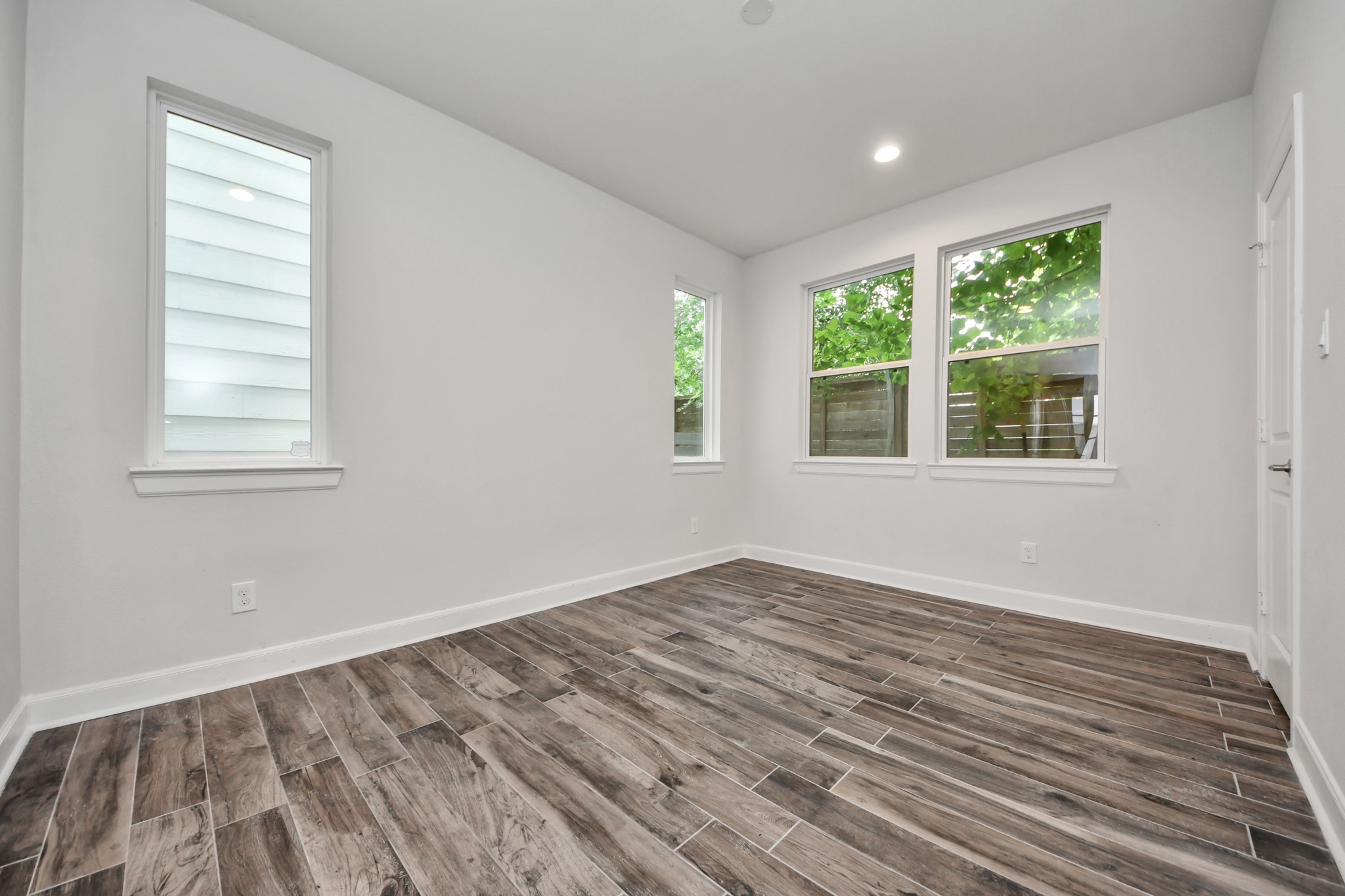 9577 Neuens Road, Unit B Houston, TX 77080 - Photo 6 of 32