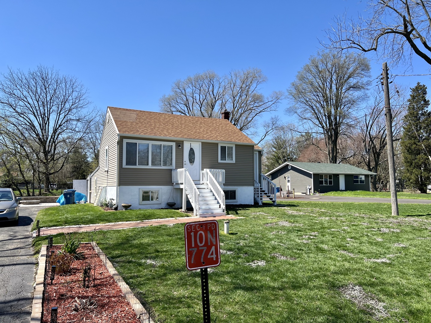 10N774 Maple Street Elgin, IL 60123 - Photo 1 of 19 Gallery Image 1