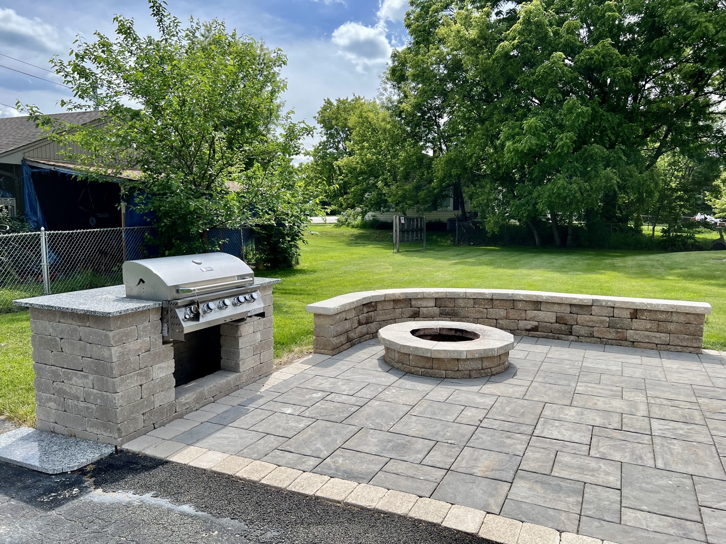 10N774 Maple Street Elgin, IL 60123 - Photo 3 of 19 Gallery Image 3