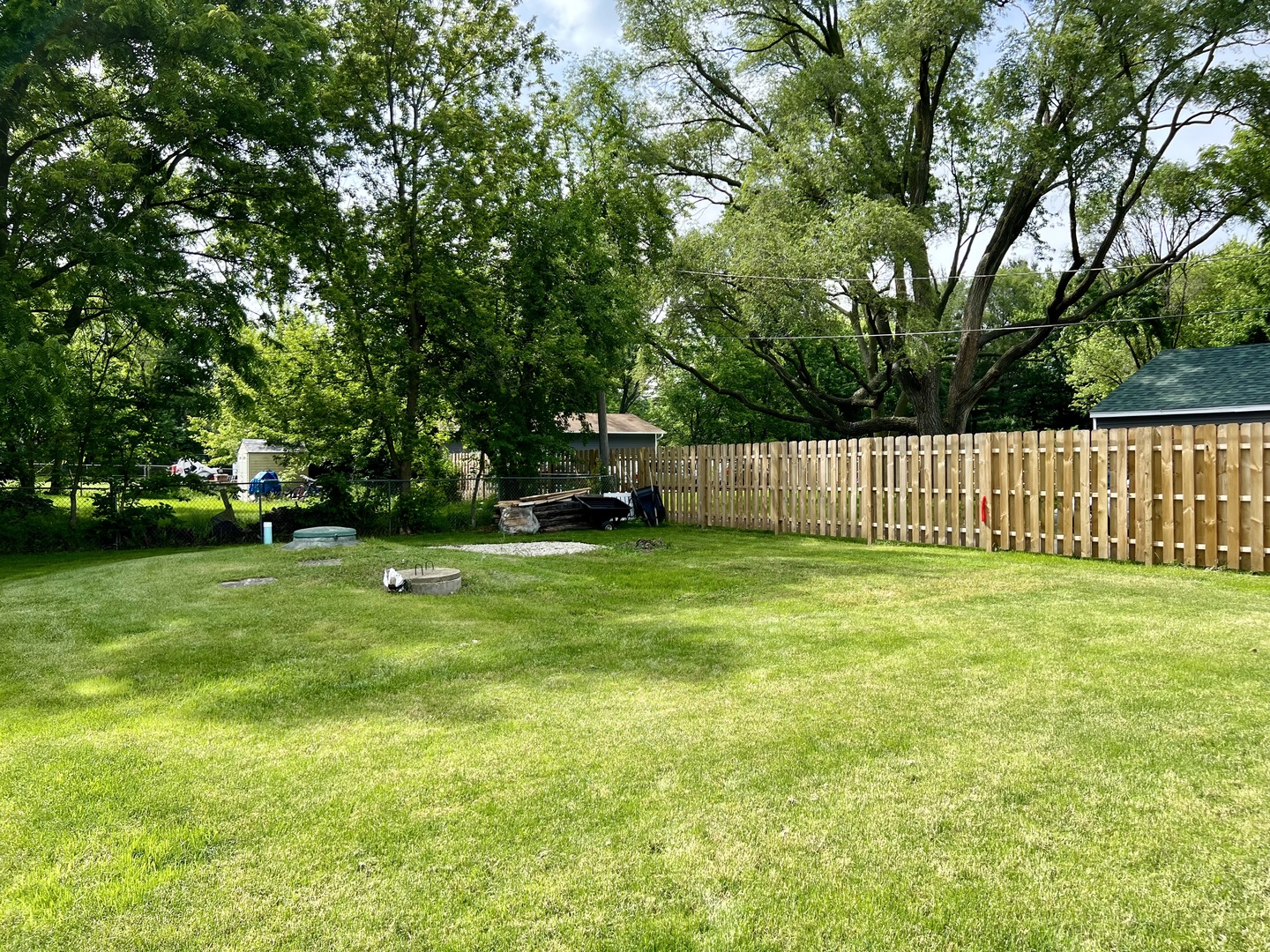10N774 Maple Street Elgin, IL 60123 - Photo 5 of 19 Gallery Image 5