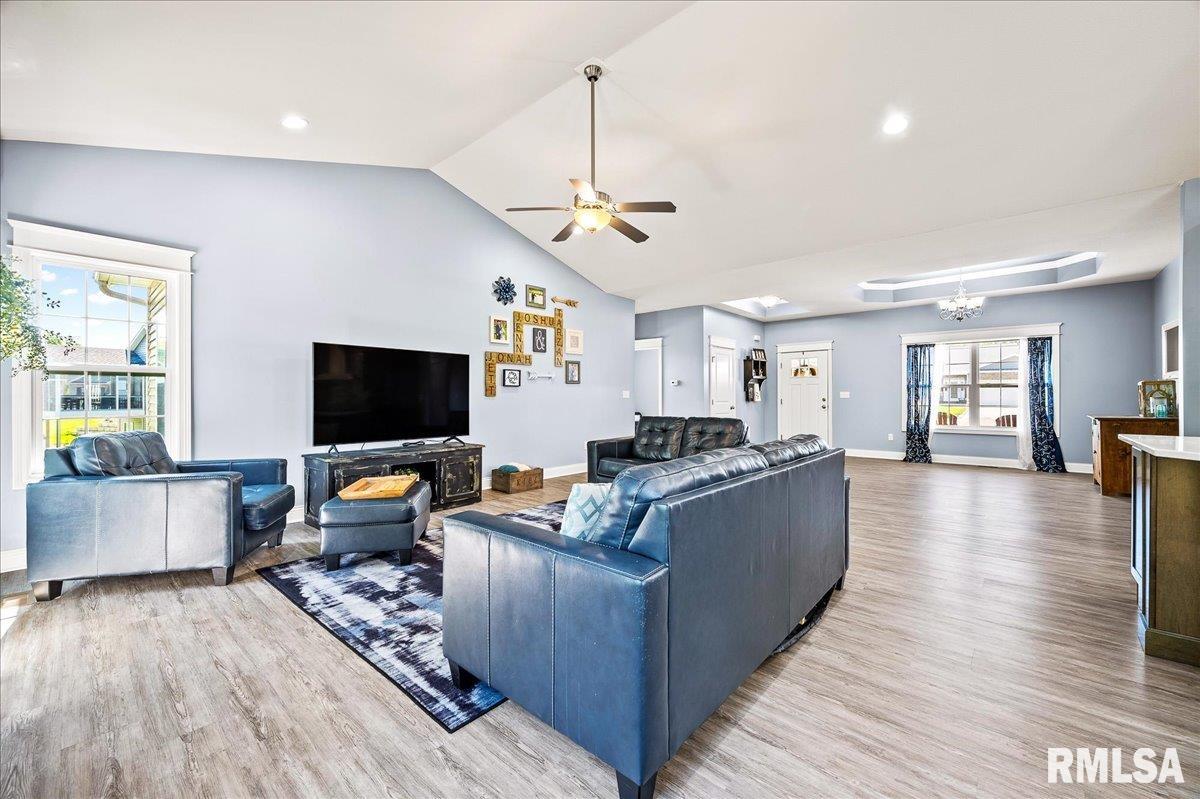 302 Saddlerock Drive Washington, IL 61571 - Photo 13 of 45