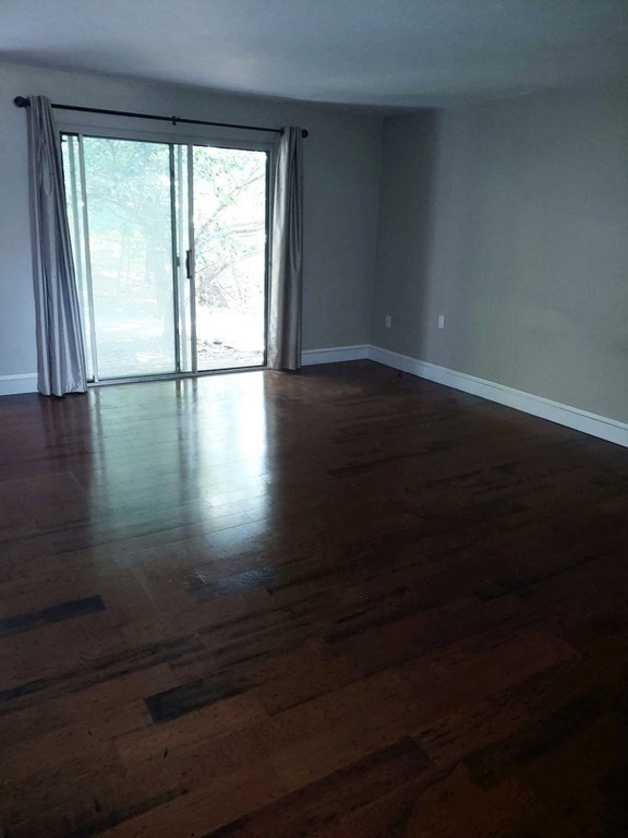 3 Beal's Cove Road, Unit B Hingham, MA 02043 - Photo 14 of 17 Gallery Image 14