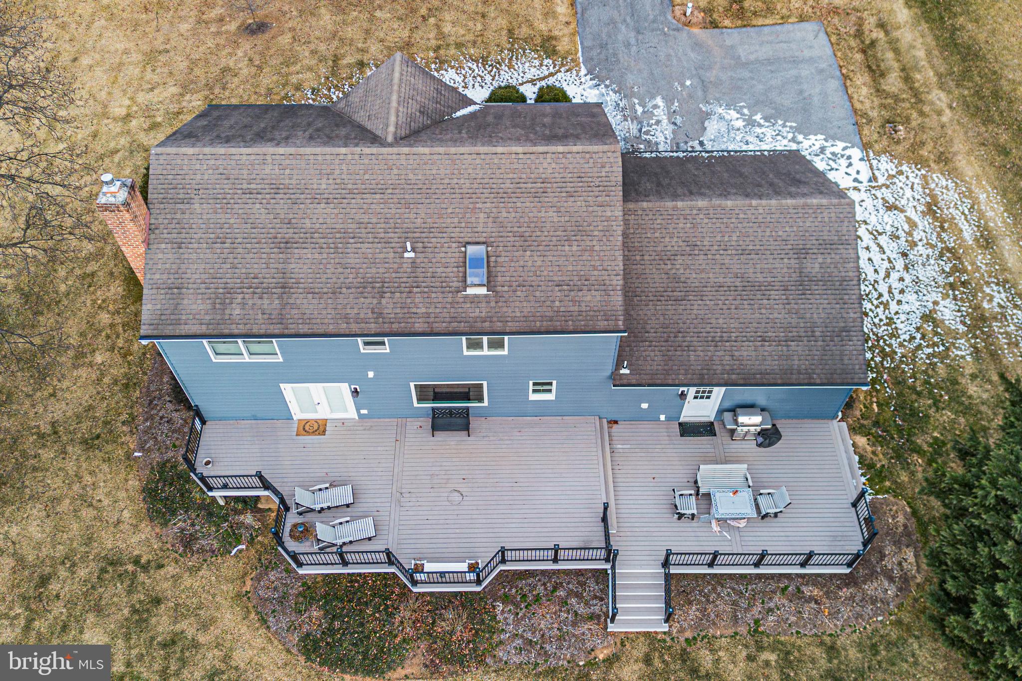 2875 Talbert Road Finksburg, MD 21048 - Photo 3 of 48 Take a look at this deck