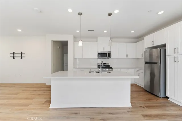 $589,000 | 3520 East Peckham Paseo, Unit 6, Ontario, CA 91761