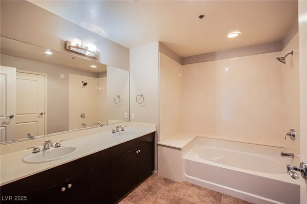 $3,000 | 8255 South Las Vegas Boulevard, Unit 1702, Las Vegas, NV 89123