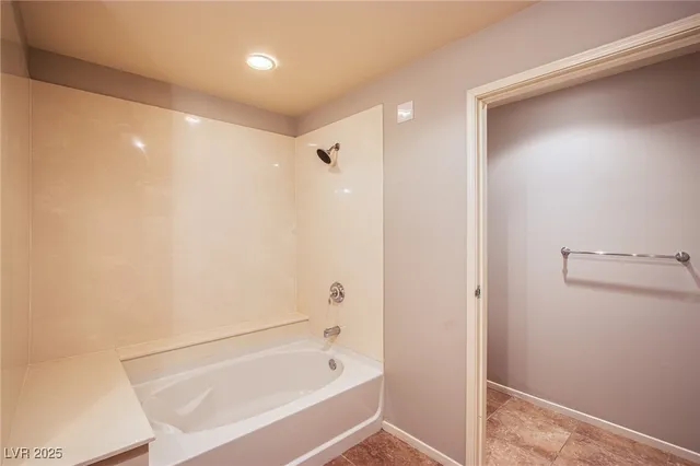 $3,000 | 8255 South Las Vegas Boulevard, Unit 1702, Las Vegas, NV 89123